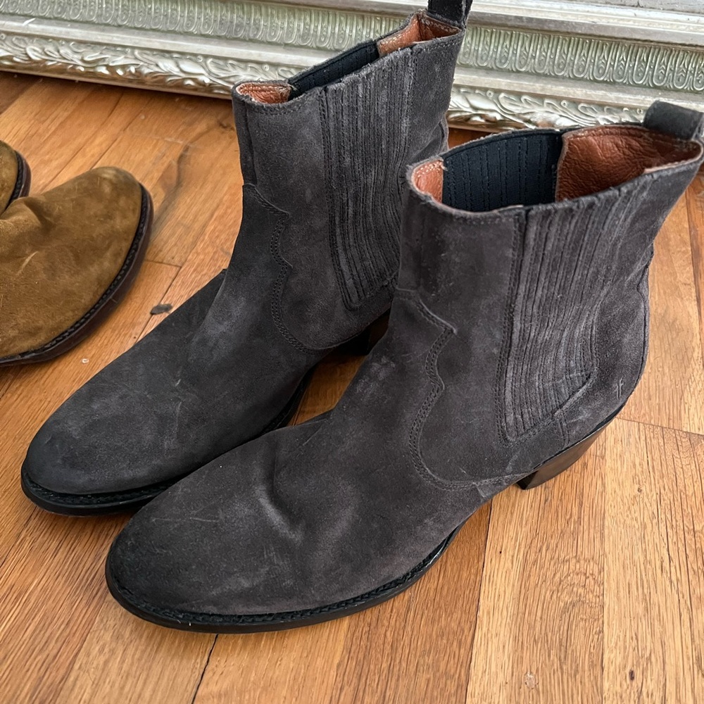 Womens Frye Diana Chelsea Grey Suede boots